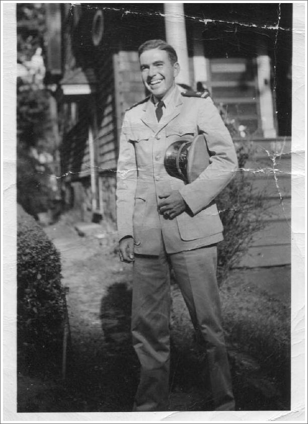 Ben_Brown_GM2_Peter_Hughes_Gunnery_Officer.jpg