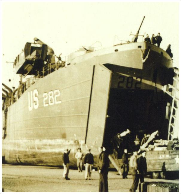 LST282_on_Omaha_Beach,_June_1944.jpg