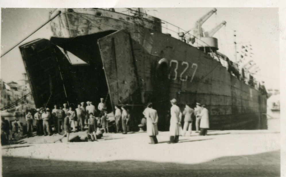 LST327_JJDenis_25.jpg
