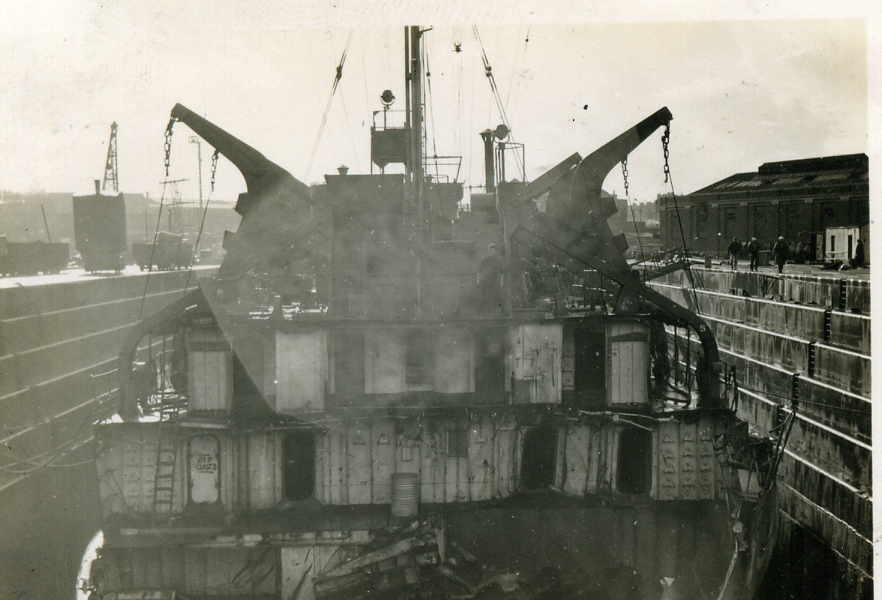 LST327_JJDenis_28.jpg