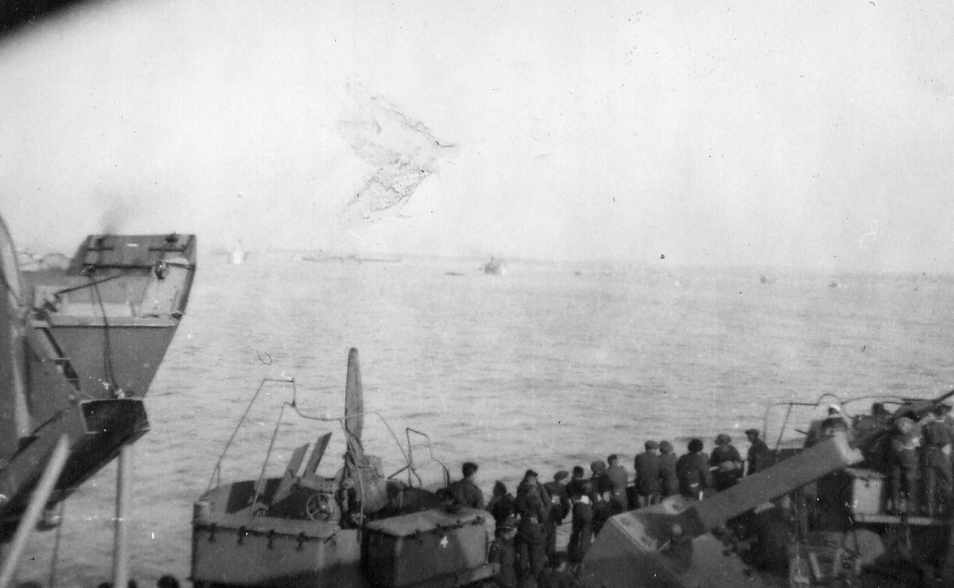LST327_JJDenis_49.jpg