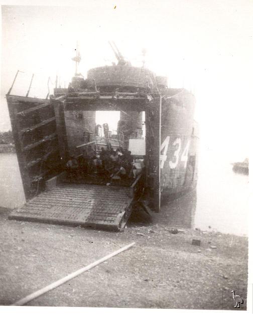 LSM_434_Subic_Bay_1946_2.jpg